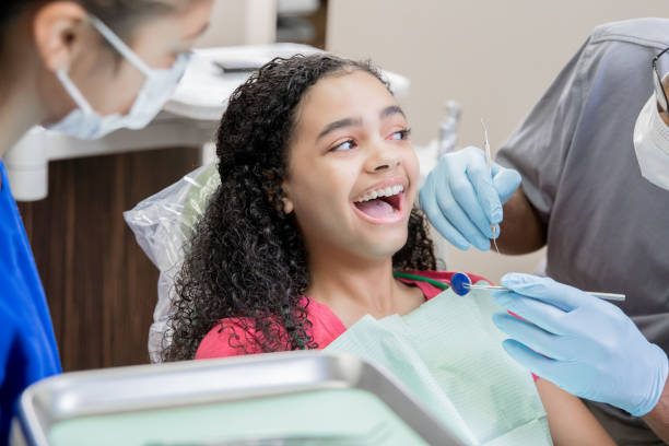 Best Broken or Cracked Tooth Emergency Dentist in South Les, AK